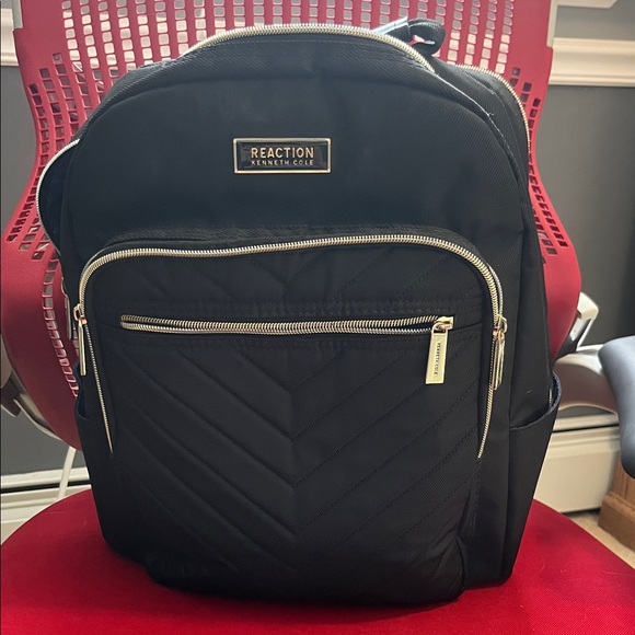 *SALE* Kenneth Cole Reaction Quilted Black Backpack - Picture 1 of 14